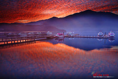 南投魚池 火紅天光映明潭 by wind567 南投魚池 火紅天光映明潭 by wind567